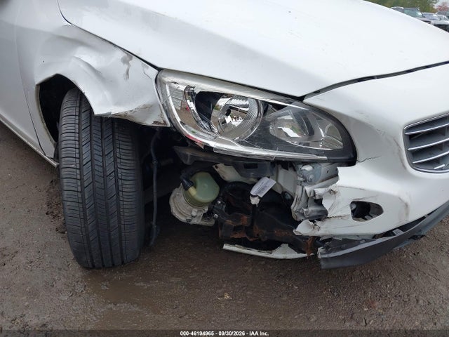 Продаж на аукціоні авто 2016 Volvo S60 Inscription T5 Premier, vin: LYV612TK0GB094040, номер лоту: 46194965