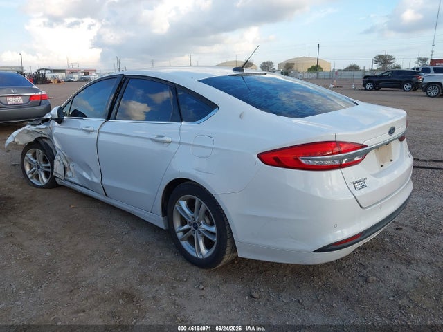 46194971 :رقم المزاد ، 3FA6P0HD4JR186212 vin ، 2018 Ford Fusion Se مزاد بيع