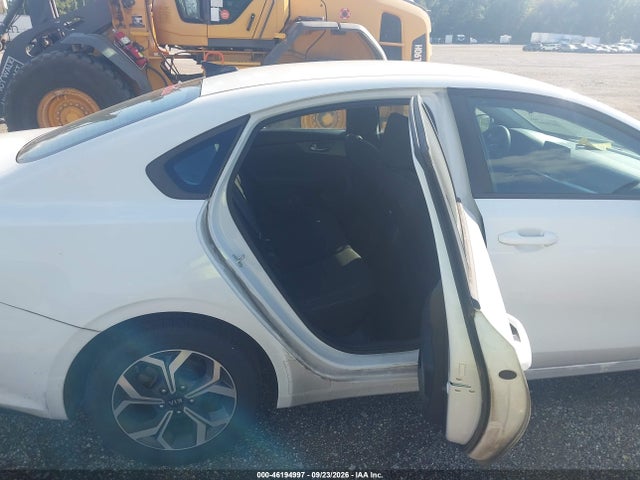 46194997 :رقم المزاد ، 3KPF24AD2KE081073 vin ، 2019 Kia Forte Lxs مزاد بيع