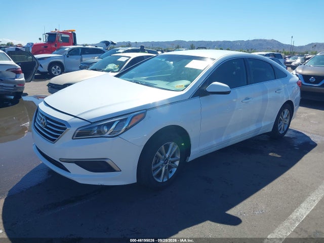 Hyundai SONATA SE 2017 5NPE24AF0HH452359 Image 2