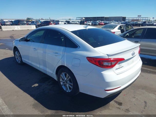 Hyundai SONATA SE 2017 5NPE24AF0HH452359 Image 3