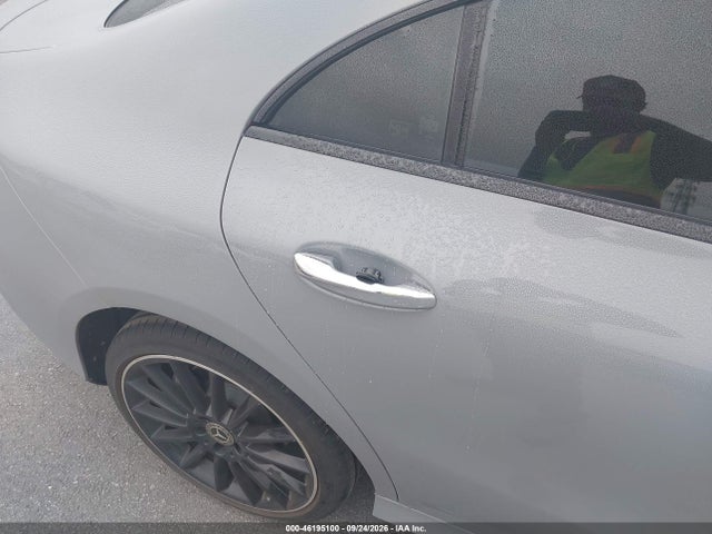 2021 Mercedes-benz Cla 250 მანქანა იყიდება აუქციონზე, vin: W1K5J4GB4MN155103, აუქციონის ნომერი: 46195100