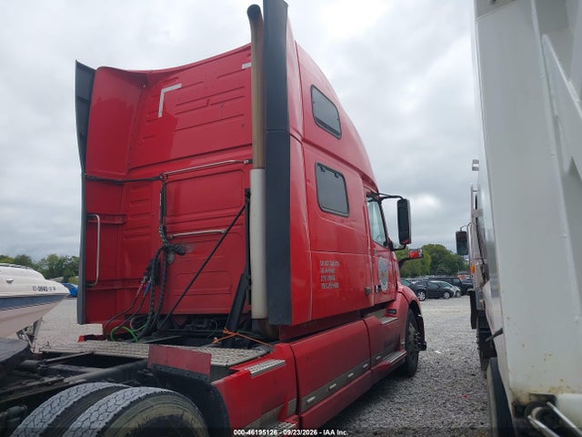 46195126 :رقم المزاد ، 4V4NC9EH6LN244652 vin ، 2020 Volvo Vnl مزاد بيع