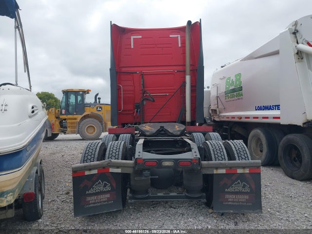 46195126 :رقم المزاد ، 4V4NC9EH6LN244652 vin ، 2020 Volvo Vnl مزاد بيع