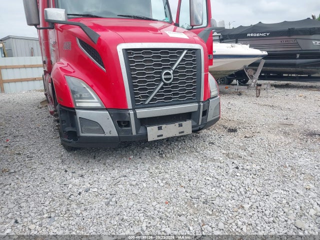 46195126 :رقم المزاد ، 4V4NC9EH6LN244652 vin ، 2020 Volvo Vnl مزاد بيع