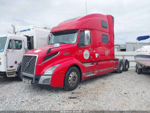 46195126 :رقم المزاد ، 4V4NC9EH6LN244652 vin ، 2020 Volvo Vnl مزاد بيع
