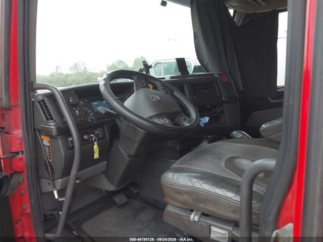 46195126 :رقم المزاد ، 4V4NC9EH6LN244652 vin ، 2020 Volvo Vnl مزاد بيع