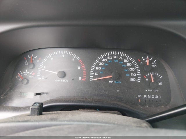 46195169 :رقم المزاد ، 3B7KF23W9XG205633 vin ، 1999 Dodge Ram 2500 St مزاد بيع