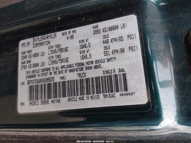 46195169 :رقم المزاد ، 3B7KF23W9XG205633 vin ، 1999 Dodge Ram 2500 St مزاد بيع