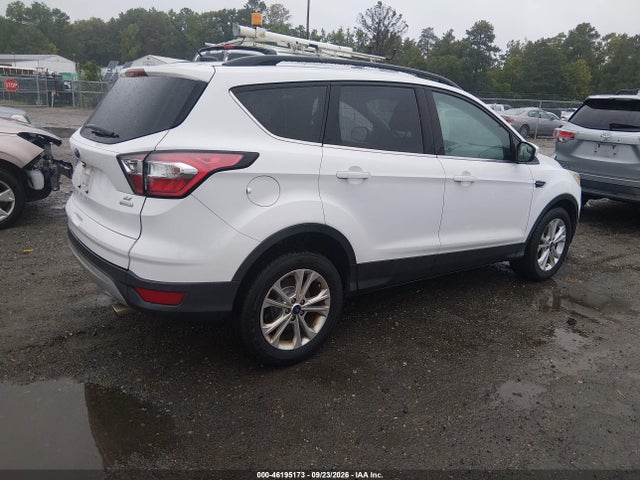 46195173 :رقم المزاد ، 1FMCU0GD6JUC90194 vin ، 2018 Ford Escape Se مزاد بيع