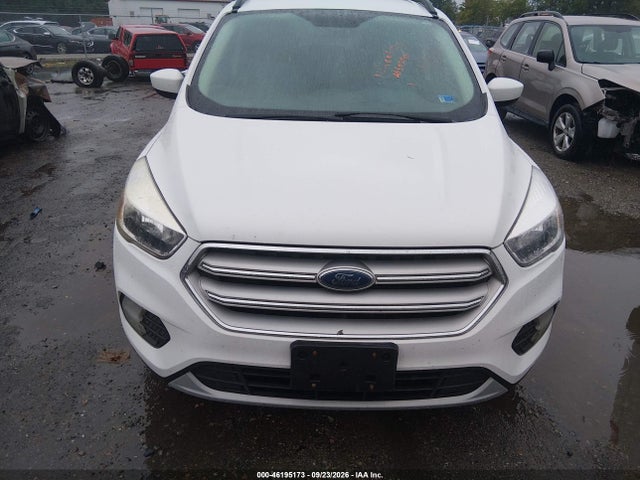 46195173 :رقم المزاد ، 1FMCU0GD6JUC90194 vin ، 2018 Ford Escape Se مزاد بيع
