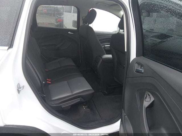 46195173 :رقم المزاد ، 1FMCU0GD6JUC90194 vin ، 2018 Ford Escape Se مزاد بيع