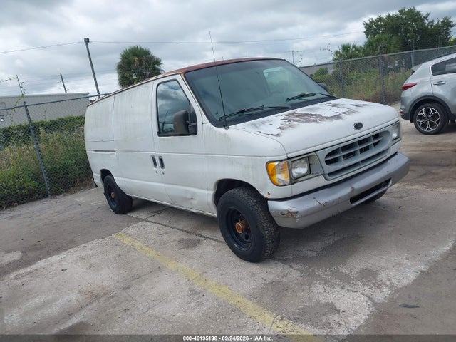 46195198 :رقم المزاد ، 1FTRE142X2HA66411 vin ، 2002 Ford E-150 Commercial/recreational مزاد بيع