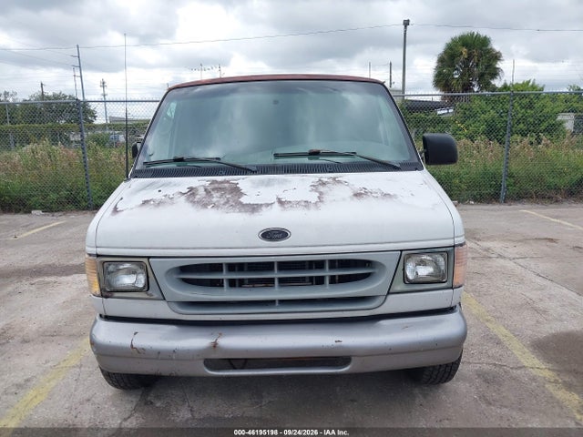 46195198 :رقم المزاد ، 1FTRE142X2HA66411 vin ، 2002 Ford E-150 Commercial/recreational مزاد بيع
