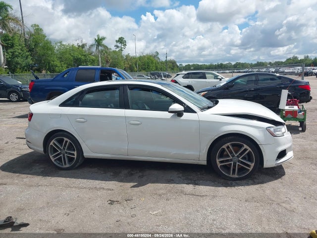 46195204 :رقم المزاد ، WAUAUGFFXLA103290 vin ، 2020 Audi A3 Premium 40 Tfsi Front-wheel Drive S Tronic مزاد بيع