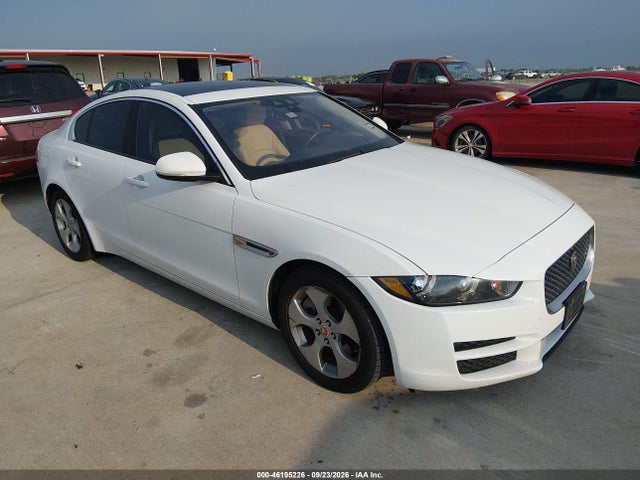 Jaguar Xe 25t 2018 SAJAR4FX9JCP27838 zdjęcie główne