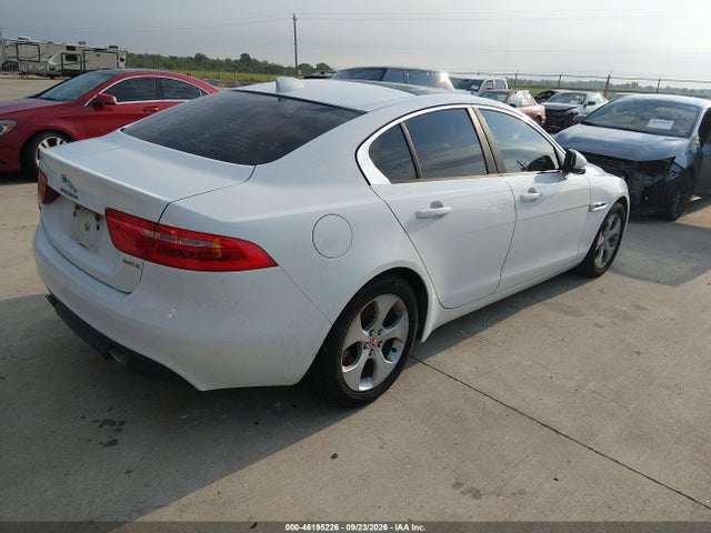 Jaguar Xe 25t 2018 SAJAR4FX9JCP27838 Image 4