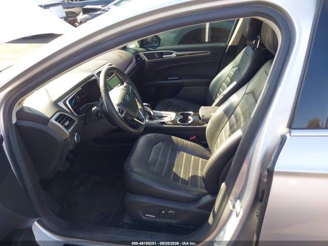 2015 Ford Fusion Energi Se Luxury მანქანა იყიდება აუქციონზე, vin: 3FA6P0PU4FR105802, აუქციონის ნომერი: 46195251
