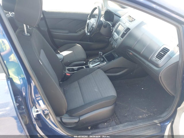 46195260 :رقم المزاد ، 3KPFL4A77HE142384 vin ، 2017 Kia Forte S مزاد بيع