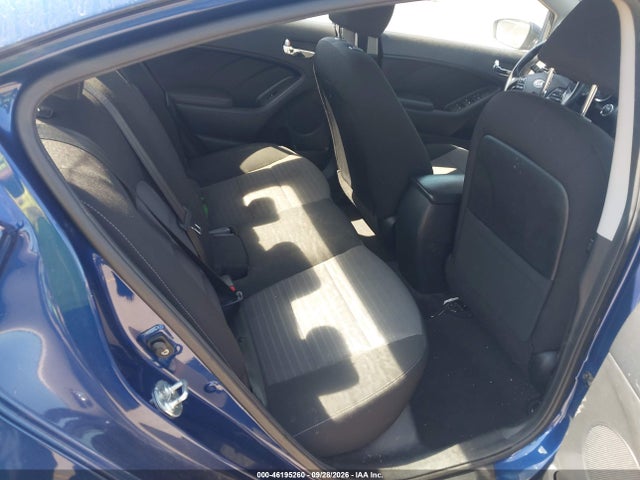 46195260 :رقم المزاد ، 3KPFL4A77HE142384 vin ، 2017 Kia Forte S مزاد بيع