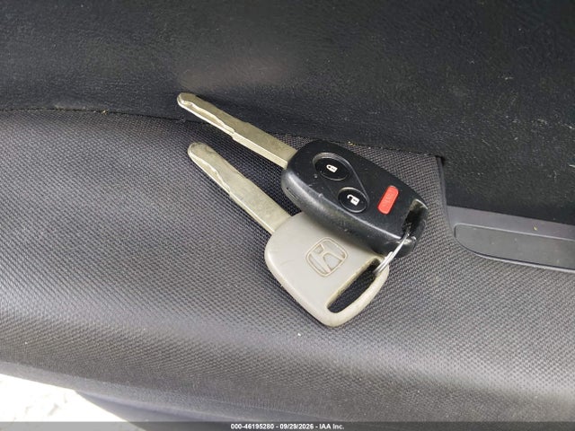 46195280 :رقم المزاد ، 3CZRE3H36AG700654 vin ، 2010 Honda Cr-v Lx مزاد بيع