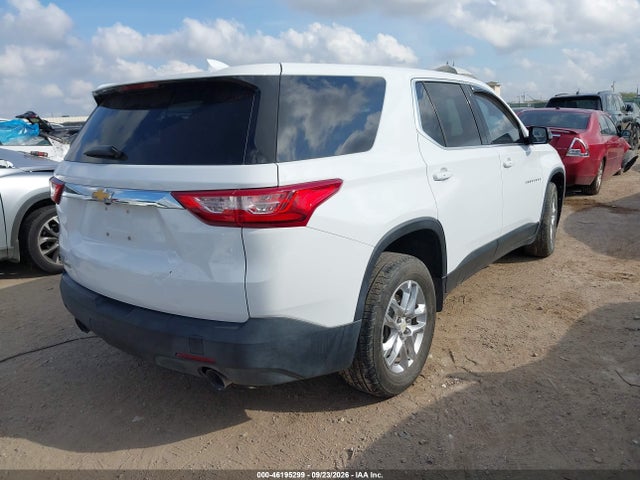 Chevrolet Traverse Ls 2019 1GNERFKW7KJ170733 Image 4