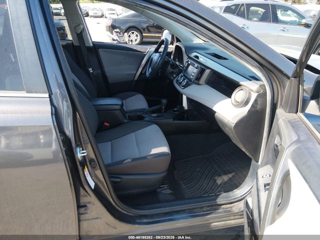 Toyota RAV4 LE 2014 JTMZFREV6EJ001279 Image 5