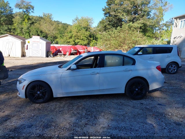 2017 Bmw 330i Xdrive მანქანა იყიდება აუქციონზე, vin: WBA8D9G35HNU63162, აუქციონის ნომერი: 46195439