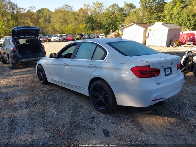 2017 Bmw 330i Xdrive მანქანა იყიდება აუქციონზე, vin: WBA8D9G35HNU63162, აუქციონის ნომერი: 46195439