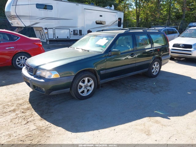 1998 Volvo V70 Awd მანქანა იყიდება აუქციონზე, vin: YV1LZ5647W2477736, აუქციონის ნომერი: 46195469