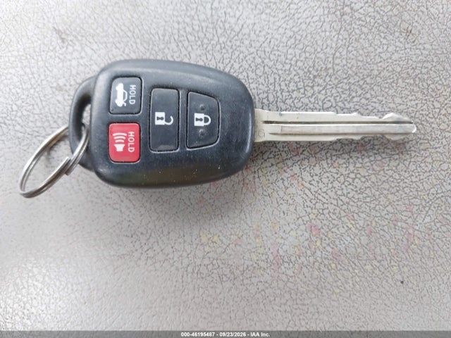 46195487 :رقم المزاد ، 4T4BF1FK3CR263037 vin ، 2012 Toyota Camry Le مزاد بيع