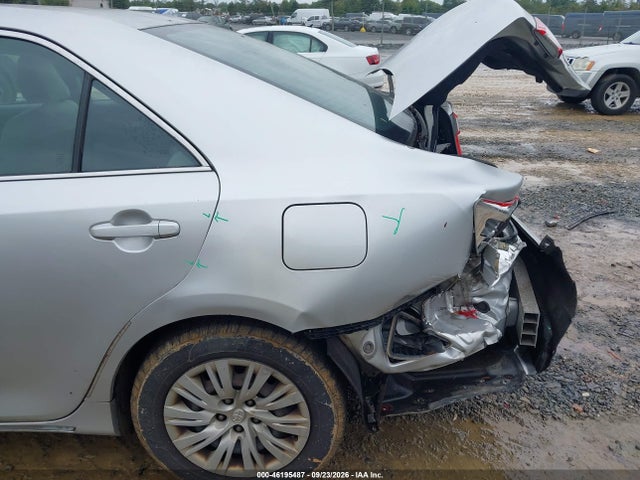 46195487 :رقم المزاد ، 4T4BF1FK3CR263037 vin ، 2012 Toyota Camry Le مزاد بيع
