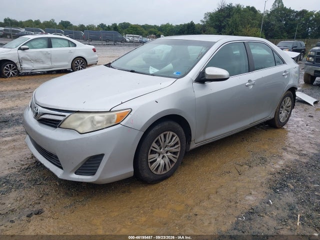 46195487 :رقم المزاد ، 4T4BF1FK3CR263037 vin ، 2012 Toyota Camry Le مزاد بيع
