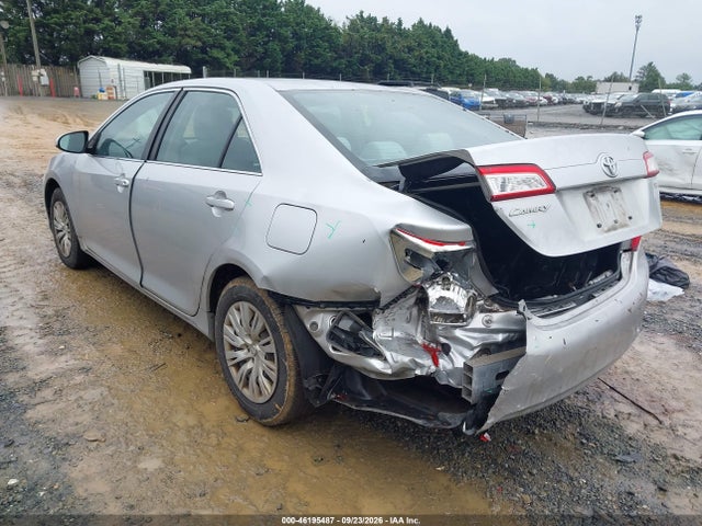 46195487 :رقم المزاد ، 4T4BF1FK3CR263037 vin ، 2012 Toyota Camry Le مزاد بيع