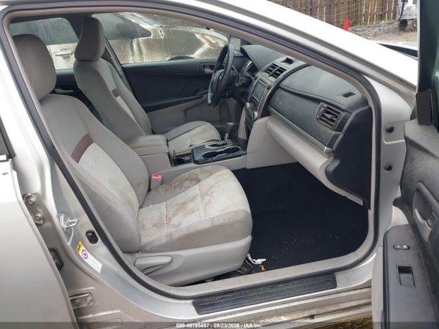 46195487 :رقم المزاد ، 4T4BF1FK3CR263037 vin ، 2012 Toyota Camry Le مزاد بيع