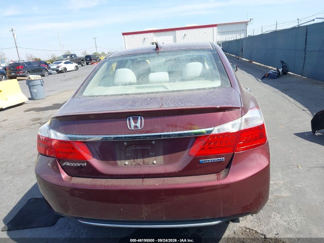 Honda ACCORD HYBRID 2015 1HGCR6F3XFA004696 Image 17
