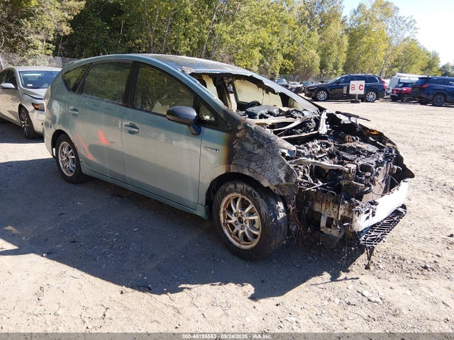 Auction sale of the 2014 Toyota Prius V Three, vin: JTDZN3EUXEJ012972, lot number: 46195553