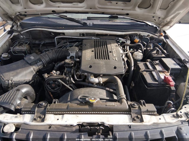 46195566 :رقم المزاد ، JA4MT31H5YP026220 vin ، 2000 Mitsubishi Montero Sport Ls/xls مزاد بيع
