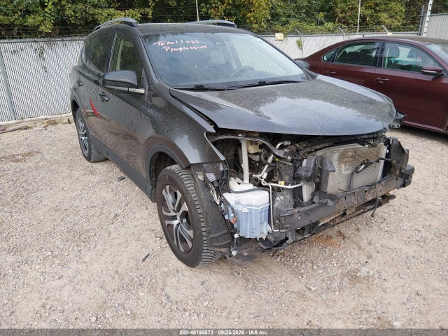 2017 Toyota Rav4 Le მანქანა იყიდება აუქციონზე, vin: JTMBFREV8HJ147477, აუქციონის ნომერი: 46195573