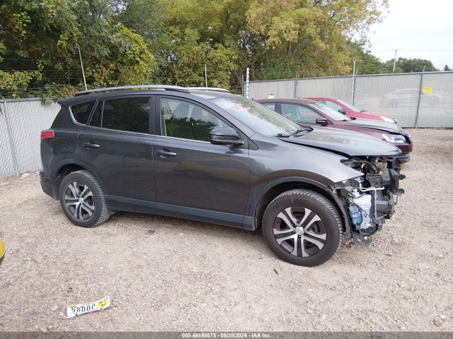 2017 Toyota Rav4 Le მანქანა იყიდება აუქციონზე, vin: JTMBFREV8HJ147477, აუქციონის ნომერი: 46195573