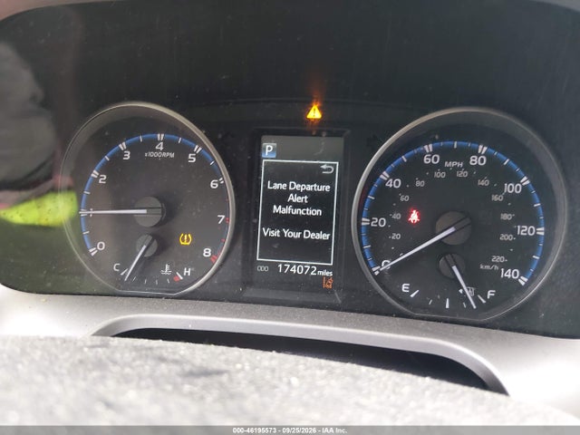 2017 Toyota Rav4 Le მანქანა იყიდება აუქციონზე, vin: JTMBFREV8HJ147477, აუქციონის ნომერი: 46195573