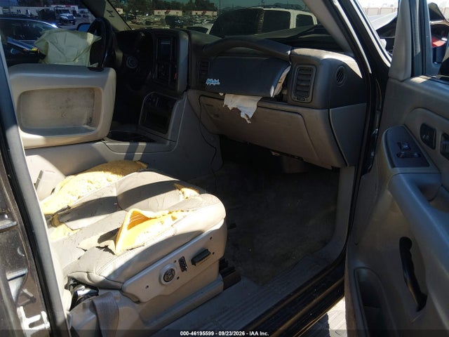 2005 Chevrolet Tahoe Lt მანქანა იყიდება აუქციონზე, vin: 1GNEC13T95R185748, აუქციონის ნომერი: 46195599