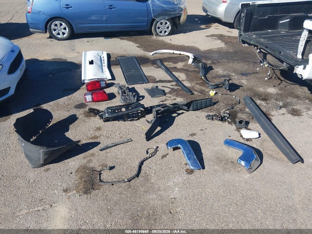3TYAX5GN9MT027851 Toyota Tacoma Sr5