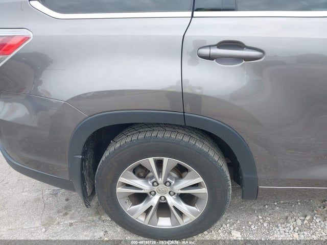 Toyota Highlander Xle V6 2014 5TDJKRFH4ES041512 Image 17