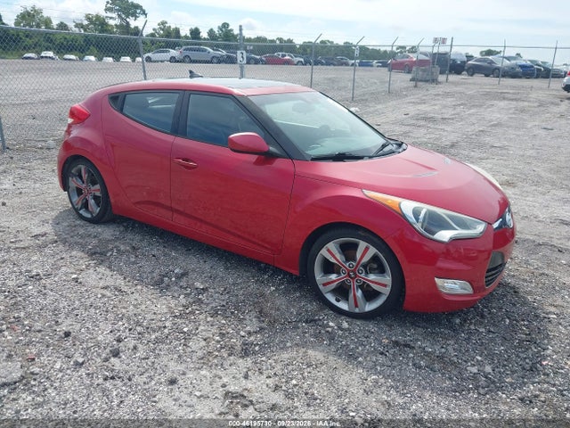 2015 Hyundai Veloster მანქანა იყიდება აუქციონზე, vin: KMHTC6AD5FU230350, აუქციონის ნომერი: 46195730