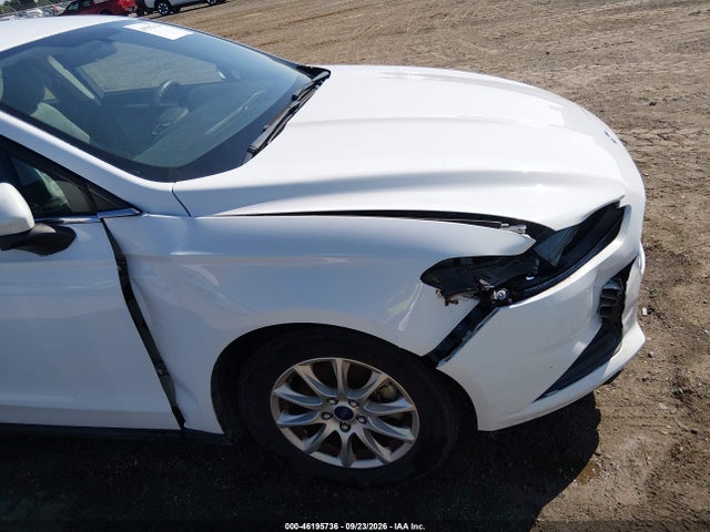 46195736 :رقم المزاد ، 3FA6P0G79FR256046 vin ، 2015 Ford Fusion S مزاد بيع