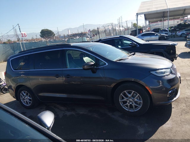 2022 Chrysler Pacifica Touring L მანქანა იყიდება აუქციონზე, vin: 2C4RC1BGXNR181586, აუქციონის ნომერი: 46195753