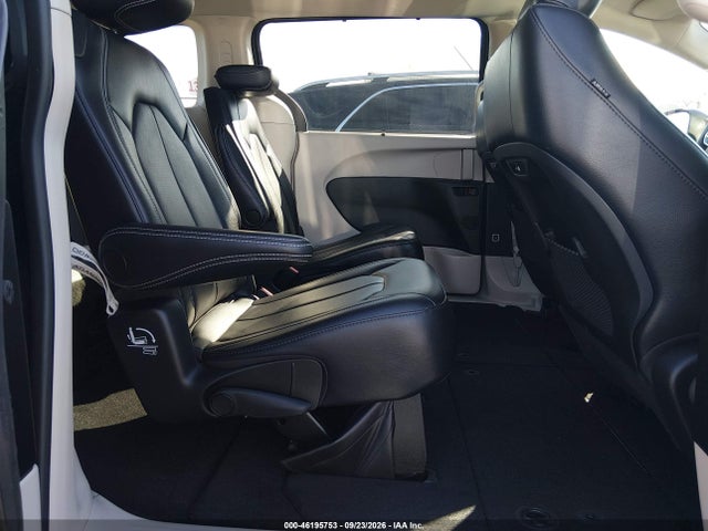 2022 Chrysler Pacifica Touring L მანქანა იყიდება აუქციონზე, vin: 2C4RC1BGXNR181586, აუქციონის ნომერი: 46195753