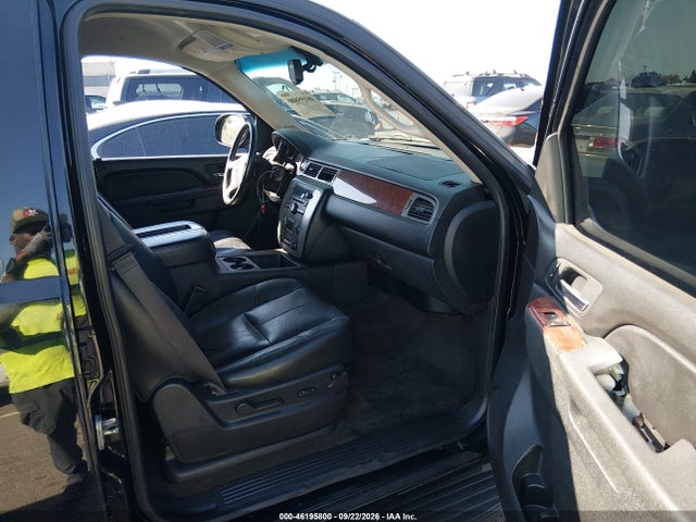 46195800 :رقم المزاد ، 1GKS1CE09DR279874 vin ، 2013 Gmc Yukon Slt مزاد بيع