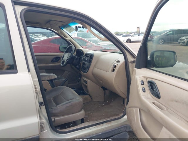 2003 Ford Escape Xls მანქანა იყიდება აუქციონზე, vin: 1FMYU02153KE10570, აუქციონის ნომერი: 46195824